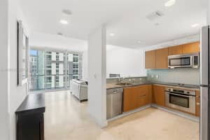 1050 Brickell Avenue, Miami, FL 33131 - MLS#A12038216