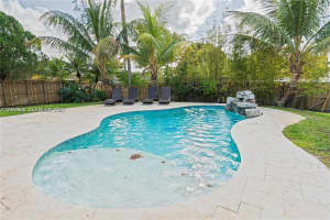1304 40th Avenue, Hollywood, FL 33021 - MLS#A12038565