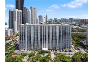210 174th Street, Sunny Isles Beach, FL 33160 - MLS#A12038599