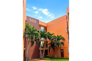 9440 Flagler Street, Miami, FL 33174 - MLS#A12038628