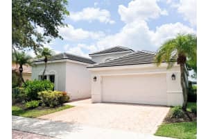 1212 Falls Boulevard, Weston, FL 33327 - MLS#A12038641
