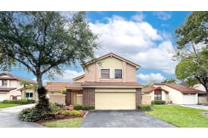 6320 NW 173rd St, Hialeah, FL 33015, - MLS#A12038730