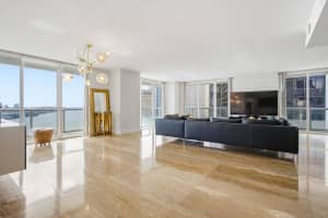 50 Biscayne Boulevard, Miami, FL 33132 - MLS#A12038827