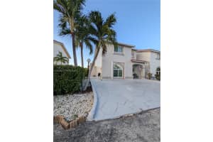 8275 186th Street, Hialeah, FL 33015 - MLS#A12038849