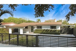 6751 13th Street, Miami, FL 33144 - MLS#A12039076
