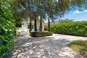 2209 SW 57th Ct, Miami, FL 33155, - MLS#A12039110