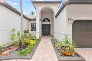 1522 182nd Way, Pembroke Pines, FL 33029 - MLS#A12039169