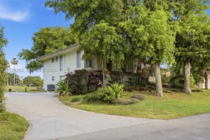 19015 E Saint Andrews Drive, Hialeah, Fl 33015, Hialeah 19015 E Saint Andrews Drive, Hialeah, Fl 33015, Hialeah