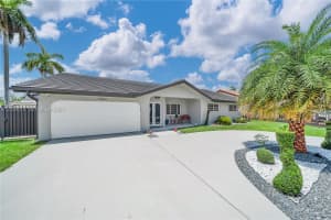 13931 SW 22nd St, Miami, FL 33175, - MLS#A12039215