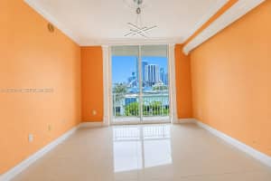 275 18th Street, Miami, FL 33132 - MLS#A12039444