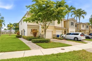 324 194th Lane, Miami, FL 33179 - MLS#A12039624