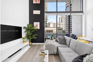 1050 Brickell Avenue, Miami, FL 33131 - MLS#A12039843
