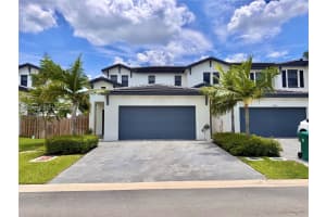 2950 Park Place, Dania Beach, FL 33312 - MLS#A12039915