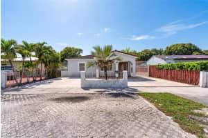 920 Nw 35th Avenue, Miami, Fl 33125, Miami