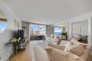 465 Ocean Drive, Miami Beach, FL 33139 - MLS#A12040022