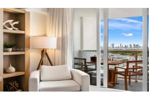 102 24 1545 , Miami Beach, FL 33139 - MLS#A12040071