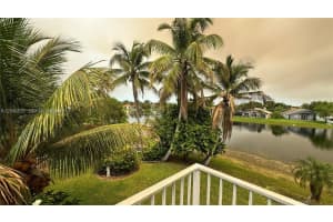 17471 12th Street, Pembroke Pines, FL 33029 - MLS#A12040077