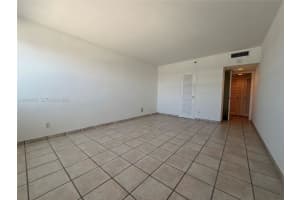 100 Lincoln Road, Miami Beach, FL 33139 - MLS#A12040213