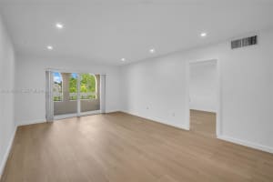 8101 Camino Real C402 c402, Miami, FL 33143, Miami, FL 33143 - MLS#A12040275