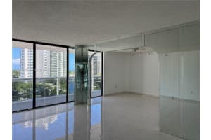 20505 Country Club Drive, Aventura, FL 33180 - MLS#A12040379