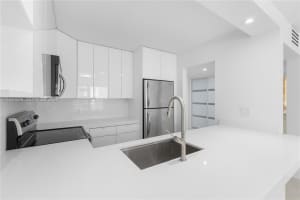 345 Ocean Drive, Miami Beach, FL 33139 - MLS#A12040526