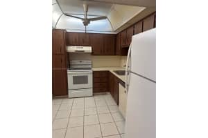 900 Saint Charles Place, Pembroke Pines, FL 33026 - MLS#A12040555