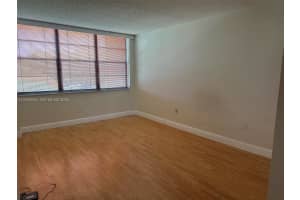 900 Saint Charles Place, Pembroke Pines, FL 33026 - MLS#A12040555