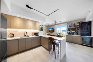 1621 Bay Rd, Miami Beach, FL 33139, - MLS#A12040617