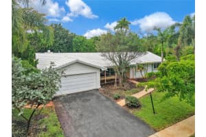 600 Petunia Drive, Plantation, FL 33317 - MLS#A12040767