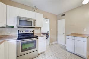 350 Sunshine Drive, Coconut Creek, FL 33066 - MLS#A12040920