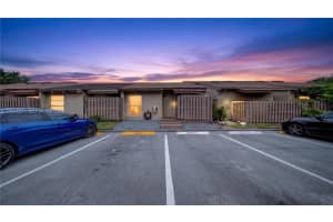 8046 21st Court, Davie, FL 33324 - MLS#A12040921