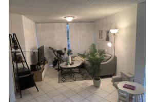 7035 186th Street, Hialeah, FL 33015 - MLS#A12040942