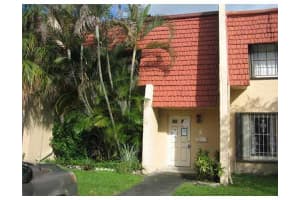 32 Spinning Wheel Ln, Tamarac, FL 33319, Sold 02/10/12