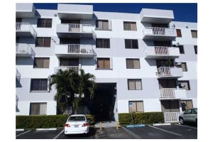 8261 NW 8th St, Miami, FL 33126, Sold 02/24/12