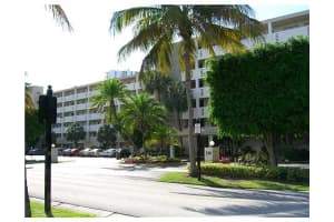 220 Kings Point Dr # 110, Sunny Isles Beach, FL 33160, Sold 10/01/12