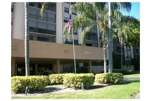 900 NE 195th St, Miami, FL 33179, Sold 06/18/12