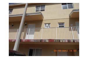 8027 NW 8th St, Miami, FL 33126, Sold 07/03/12