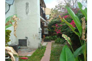 15688 SW 85th Ln, Miami, FL 33193, Sold 08/08/12