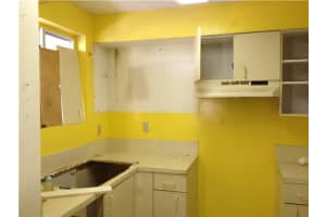 19 SW 82nd Ln, Miami, FL 33193, Sold 08/15/12