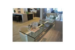 125 Ocean Dr, Miami Beach, FL 33139, Sold 08/29/12