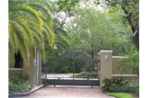 6743 Magnolia Ct, Miami, FL 33143, Sold 08/31/12