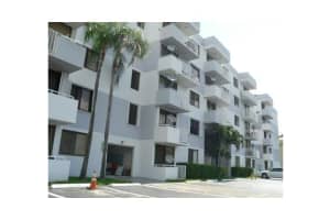 8261 NW 8th St, Miami, FL 33126, Sold 12/24/12