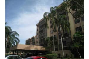 900 NE 195th St, Miami, FL 33179, Sold 03/28/13