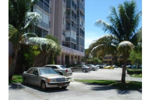 16850 S Glades Dr, North Miami Beach, FL 33162, Sold 11/27/12