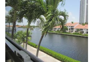 3757 NE 208th Terrace, Miami, FL 33180, Sold 05/31/13