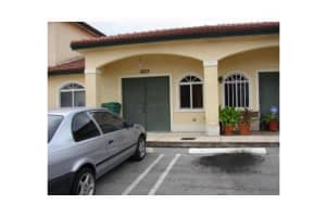 18936 NW 85th Ave, Hialeah, FL 33015, Sold 04/02/13