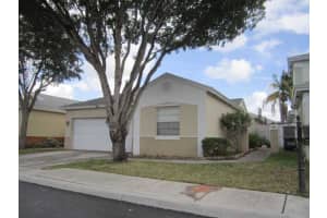 256 W Riverbend Dr, Sunrise, FL 33326, Sold 04/08/13
