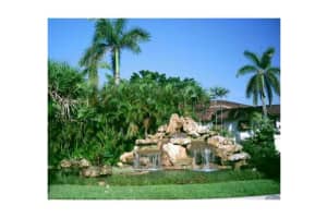 9392 SW 77th Ave, Miami, FL 33156, Sold 05/03/13