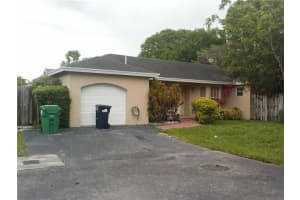 10111 NW 57th Terrace, Doral, FL 33178, Sold 12/06/13