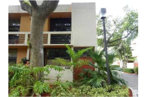 3071 NE 183rd Ln, Aventura, FL 33160, Sold 04/08/13